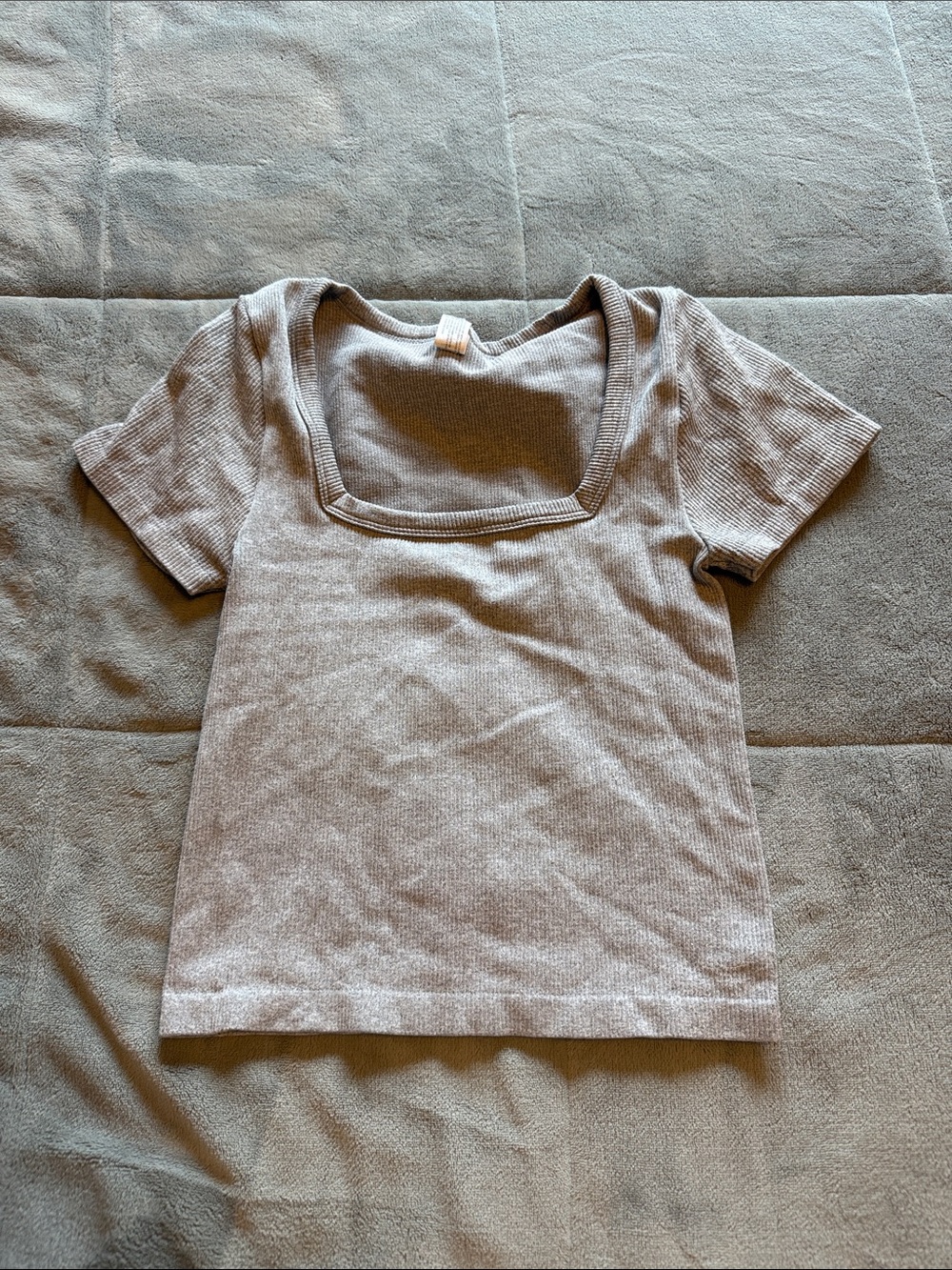 Women's Scoop Neck Short Sleeve Top - Gray